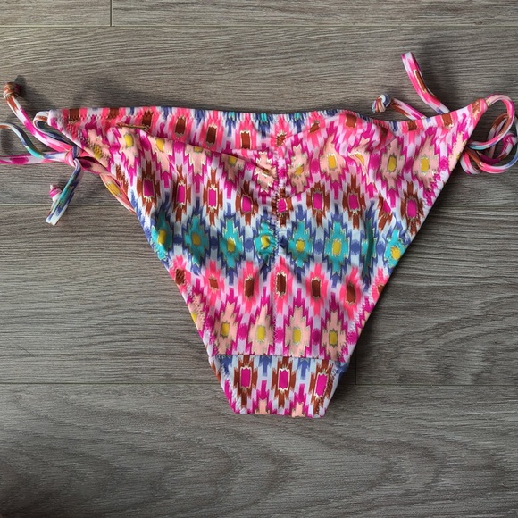 Victoria’s Secret bikini, XS - Picture 6 of 8